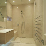 Luxurious contemporary wet room