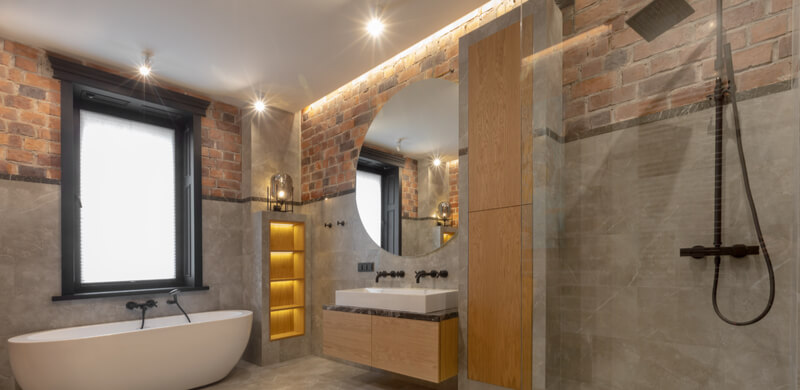 Spacious wetroom in a loft