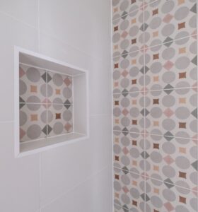 Mosaic Tiles in Your Shower Niche Design
