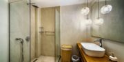 Large modern wetroom