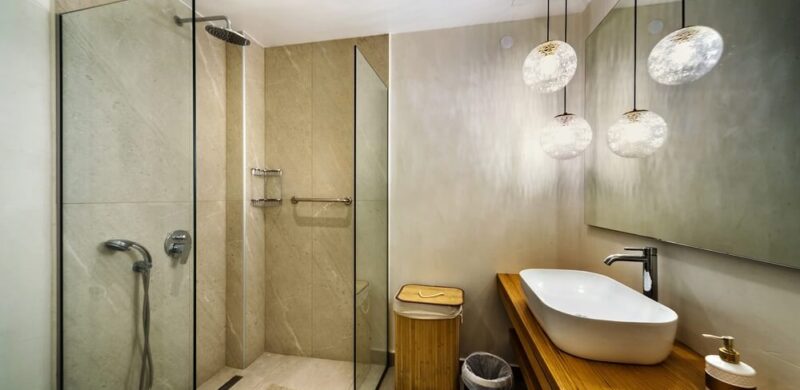 Large modern wetroom