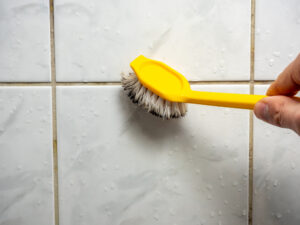 Cleaning,The,Joint,Mold,On,The,Tiles